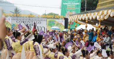 Pembukaan Gorontalo Karnaval 2018, Puluhan Siswi Ikut Menari