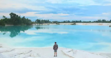 Kisah di Balik Pesona Keindahan Danau Kaolin, Belitung