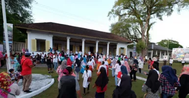 Aneka Lomba dan Ritual Buka Kampung Awali Pesta Rakyat Banda