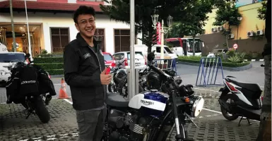 Tips Penampilan Kece Saat Traveling ala Dimas Anggara