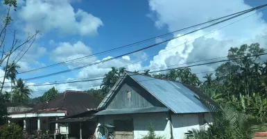 Ini Alasan Mengapa Seng Jadi Atap Rumah di Minang
