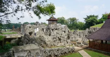Taman Goa Sunyaragi Cirebon Bikin Dubes Tiongkok Kagum