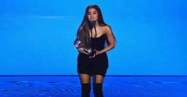 Ariana Grande Dinobatkan Women of The Year