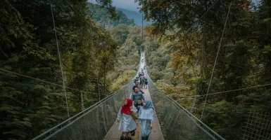 Jembatan Situ Gunung, Spot Instagramable Baru di Sukabumi