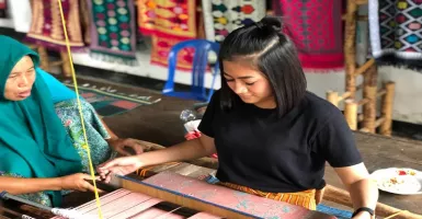 Sensasi Belajar Menenun Di Pato Sukarere Lombok