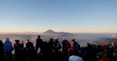 5 Spot Keren Menikmati Sunrise Gunung Bromo