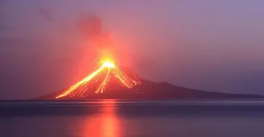 Debu Vulkanik Krakatau Tak Pengaruhi Penerbangan