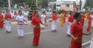 Seni Budaya Toraja Menutup Lovely December 2018
