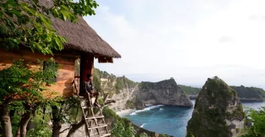 Menikmati Indahnya Panorama Sunrise di Nusa Penida