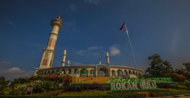Wisata Religi, Masjid Agung Islamic Center Ramai Dikunjungi