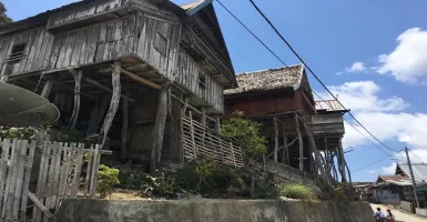 Rumah Tinggi Ratusan Tahun di Kampung Tua Bitombang Selayar