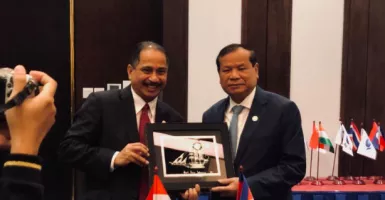 Bertemu Kamboja, Menpar Arief Yahya Setuju Kerjasama Twin Temple Program