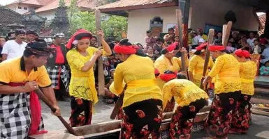 Sudah Hampir Punah Tradisi Unik Ini di Bali