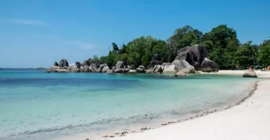 KEK Segera Diresmikan, Pantai Pasir Putih Tanjung Kelayang Bakal Makin Hits Nih