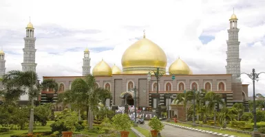 Begini Kemegahan Masjid Kubah Emas Milik Dian Al Mahri