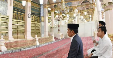 Presiden Jokowi Ziarah Ke Makam Nabi Muhammad SAW Di Masjid Nabawi