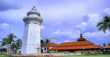Wisata Banten Lama Dijaga 31 Satpol PP Pariwisata