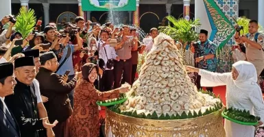 Sambut Ramadhan, Surabaya Pecahkan Rekor MURI Lewat 21 Ribu Apem