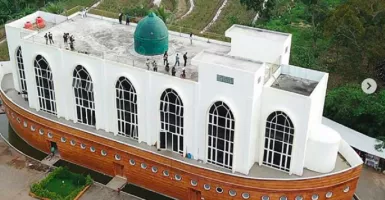 Masjid di Semarang ini Mirip Kapal Nabi Nuh
