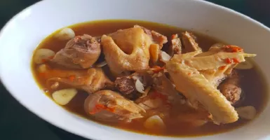 Hari Ibu, Yuk Masak Ayam Tim untuk Sahur