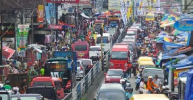 Pasar Tumpah Biang Kerok Kemacetan Arus Mudik di Pantura