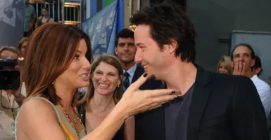 Sandra Bullock-Keanu Reeves Mesra, Bikin Jomblo Pengen Buka Puasa