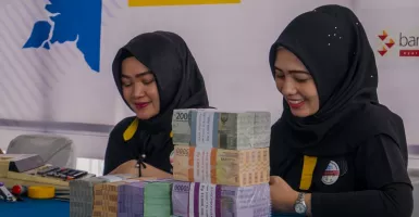Penukaran Uang di Kantor Gubernur Riau Capai Rp10 Miliar