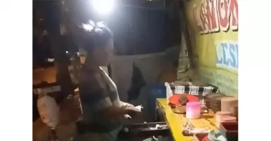 Viral! Makan di Warung Pinggir Jalan Slawi 'Ditembak' 700 Ribu