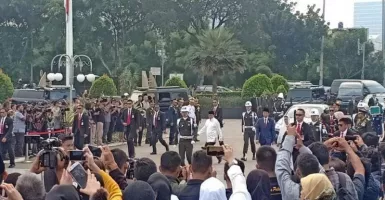 Pemakaman Ani Yudhoyono, Presiden Jokowi Tiba di TMP Kalibata
