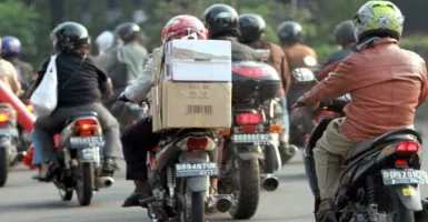 Jalur Kalimalang Ramai Lancar Kendaraan Pemudik