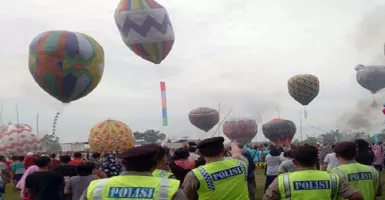 Gagal Diterbangkan, Balon Udara Liar Diamankan Satpol PP
