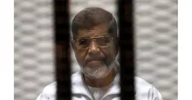 Otoritas Mesir Menolak Memberikan Jasad Morsi ke Keluarga