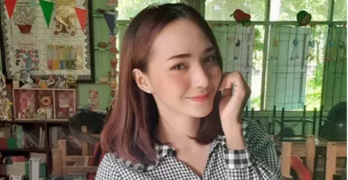 Viral Guru TK Cantik, Bikin Netizen Cowok Ingin Jadi Bocah Lagi
