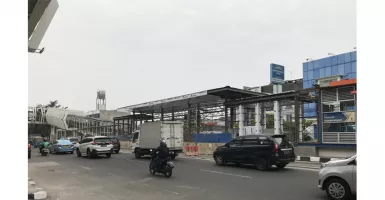 Skybridge Stasiun LRT Velodrome Siap Dilalui Bulan Ini