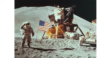 Rekaman Pendaratan Apollo 11 yang ‘Sempurna’ Asli atau Palsu?