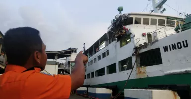 Kapal Berbendera Panama Menabrak Crane di Tanjung Emas Semarang