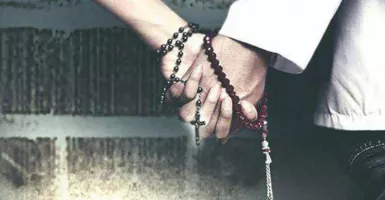 Tasbih Ketemu Salib, Pacaran Beda Agama Bisa Merasakan 5 Hal Ini