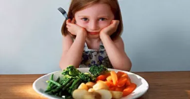 Si Kecil Susah Makan Sayur? Lakukan Cara ini Bunda