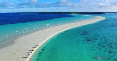 Keren, Pulau Ini yang Memiliki Pasir Sehalus Bedak