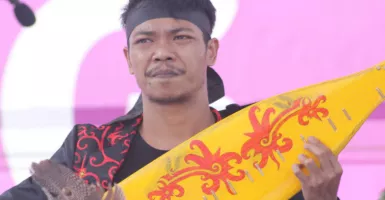 Festival Crossborder Ikut Memperkenalkan Alat Musik Tradisional Kalimantan, Sape