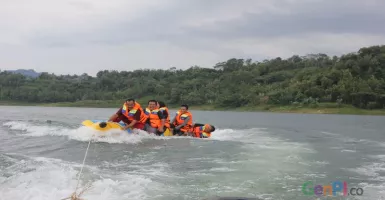 Banana Boat Jadi Andalan Wisata Air di Wonosobo