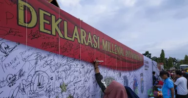 Ribuan Generasi Milenial Pekanbaru Deklarasi Anti Narkoba