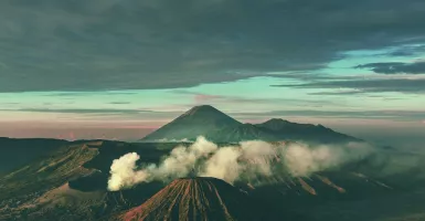 Berstatus Waspada, Wisatawan Gunung Bromo Diwajibkan Bawa Benda ini