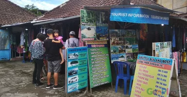 Melipir ke Lombok Penumpang Kapal Pesiar Ini Belanja di Pasar Seni