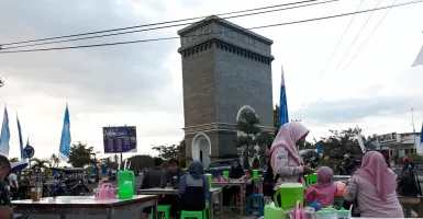 Arc de Triomphe Versi Gorontalo ini Geliatkan Ekonomi Warga Sekitarnya