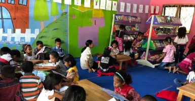 Taman Bacaan Pelangi, Hidupkan Budaya Literasi untuk Anak-anak Indonesia Timur