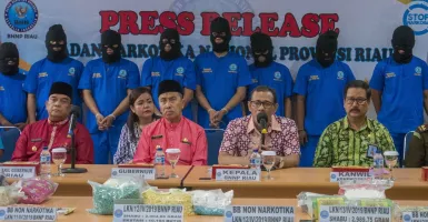 BNN Provinsi Riau Sita 30 Kilogram Sabu dan 25 Ribu Pil Ekstasi
