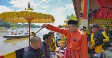 Sambut Ramadhan, Masyarakat Riau Gelar Balimau Adat Potang Mogang