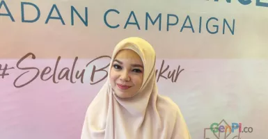 Dewi Sandra Sarankan Kurma untuk Buka Puasa