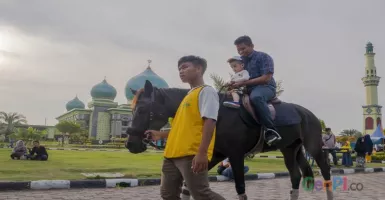 Ngabuburit di Pekanbaru, Bisa Menikmati Wisata Naik Kuda